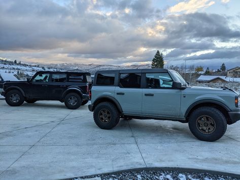 BASH Build: Cactus Grey Big Bend on 35s | Bronco6G - 2021+ Ford Bronco & Bronco Raptor Forum, News, Blog & Owners Community Cactus Grey Ford Bronco, Ford Bronco Cactus Grey, Bronco Cactus Grey, Ford Bronco Wallpaper, Bronco Wallpaper, Bronco Build, Get My License, Jeep Custom, Bronco Raptor