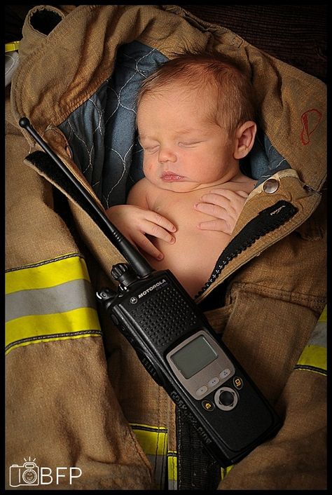 Newborn Firefighter, Firefighter Baby, Baby Boy Newborn Photography, Firefighter Pictures, Foto Newborn, Police Uniform, Baby Tank, 3 Picture, Picture Inspiration