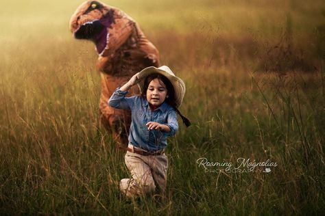 Jurassic Park Photoshoot, Three Rex Photo Shoot, Dinosaur Photoshoot, Boy Birthday Pictures, 3rd Birthday Boys, Mini Photo Sessions, Boy Photo Shoot, Dinosaur Photo, Dinosaur Dinosaur