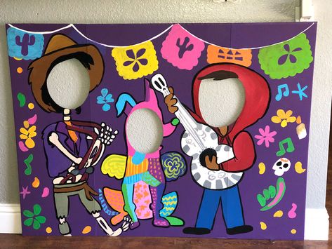 Christina Romero on Instagram: “Coco Photo Op I made for a mural festival this weekend in Sacramento.  #coco #cocoparty #cocobirthdayparty #diadelosmuertos #cocomiguel…” Dia De Los Muertos Party Ideas, Sugar Skull Party, Coco Photo, Coco Birthday, Den Mrtvých, Day Of The Dead Party, Fiesta Birthday Party, Mexican Birthday, Barnyard Party