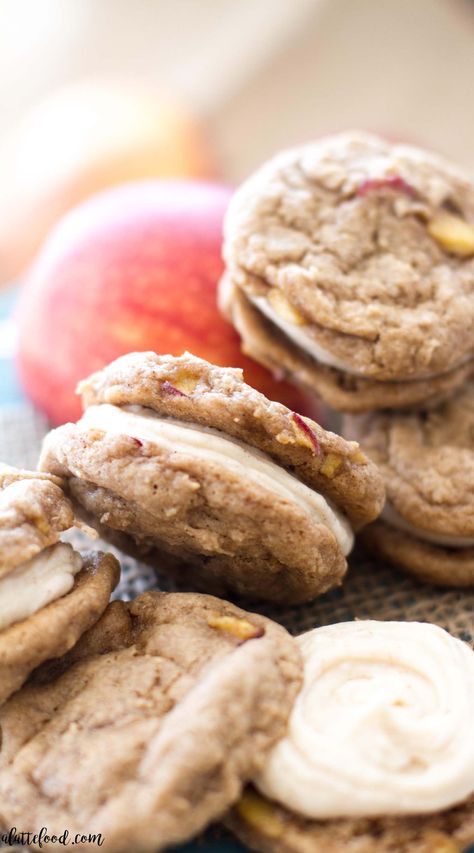 These homemade apple whoopie pies are filled with cinnamon spice and baked apples. These sweet apple cookies are filled with a rich, cinnamon cream cheese filling. They're soft, sweet, and taste like fall! They're my current obsession. One of the best fall desserts, my friends. Cookies Thanksgiving, Baked Cinnamon Apples, Recipes Using Cake Mix, Apple Pie Recipe Easy, Whoopie Pie Recipe, Cinnamon Cream Cheese, Cream Cheese Brownies, Whoopie Pie, Apple Spice