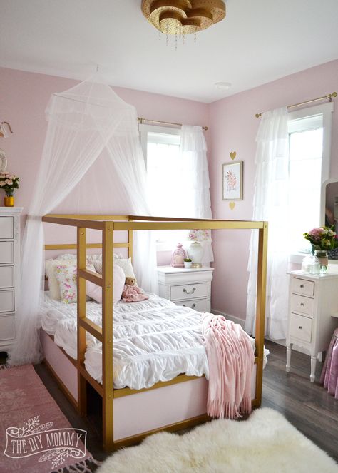 A shabby chic glam girls bedroom design idea in blush pink, white and gold with tons of DIY and kids bedroom organization ideas Glam Girls Bedroom, Cama Ikea Kura, Girls Bedroom Design, Blush Pink Bedroom Decor, Shabby Chic Girls Bedroom, Twin Girl Bedrooms, Teenagers Bedroom, Cama Ikea, Kids Bedroom Organization