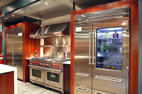 Sub Zero Fridge, Wolf Range, Wolf Appliances, Kitchen Appliance Storage, Kitchen Appliances Luxury, Outdoor Kitchen Appliances, Built In Refrigerator, Appliances Storage, Basic Kitchen