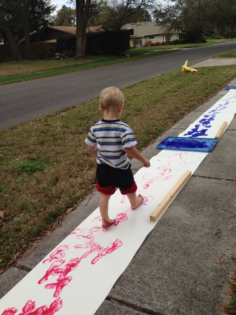 Would love to do something like this in the summer Pete The Cat Sensory, Cat Sensory, Pete The Cat Art, I Love My White Shoes, Sensory Walk, Book Themed Activities, Sidewalk Paint, Toddler Book, Cat Book