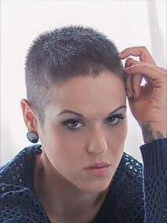 Buzzed Hair Women, Fine Hair Cuts, Shaved Hairstyles, Super Short Haircuts, Buzz Cut Hairstyles, Shaved Hair Cuts, Short Shaved Hairstyles, Buzzed Hair, Short Hair Lengths