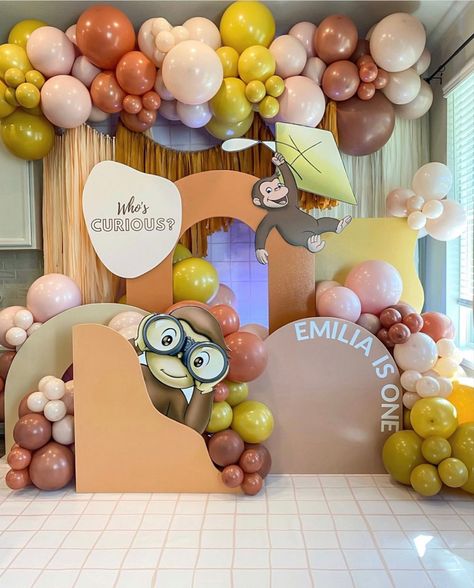 Curious George Decorations, Event Backdrops, Curious George Birthday Party, Curious George Party, Curious George Birthday, Baby Birthday Decorations, Boys 1st Birthday Party Ideas, Baby Birthday Themes, 1st Birthday Party Themes