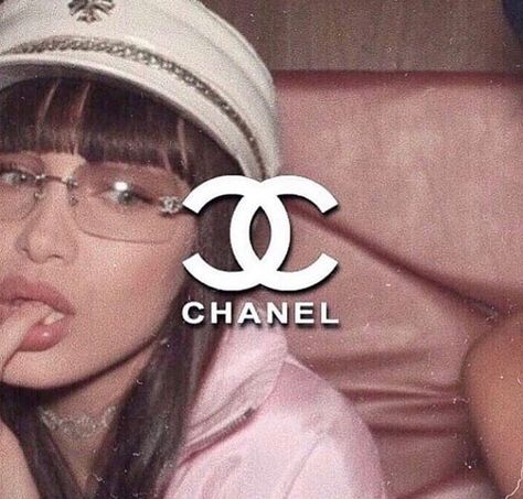 Chanel Aesthetic, Desain Buklet, Moda Instagram, Regina George, Malibu Barbie, Model Aesthetic, Chanel Vintage, 인물 사진, Pink Princess