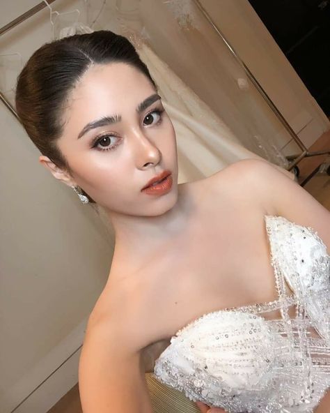 Camilla Kittivat, Thailand Actress, Thai Actors, Lace Wedding, Wedding Dresses Lace, Thailand, Paper Crafts, Actresses, Actors