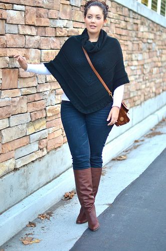 Poncho Perfecto | Flickr - Photo Sharing! Plus Size Fall Outfit, Plus Size Fall Fashion, Plus Size Fall, Advanced Style, Fashion Trends Winter, Outfit Trends, Hottest Fashion Trends, Fall Fashion Trends, Look Plus