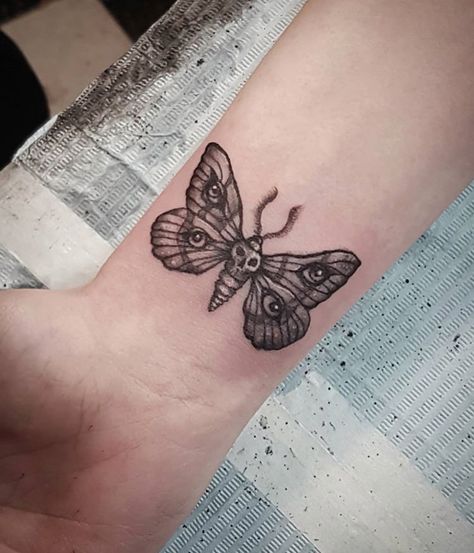 Moth With Eyes On Wings Tattoo, Butterfly Evil Eye Tattoo, Butterfly With Evil Eye Tattoo, Moth Tattoo Eyes, Evil Eye Butterfly Tattoo, Evil Butterfly Tattoo, Eye Moth Tattoo, Moth With Eyes Tattoo, Butterfly With Eyes Tattoo