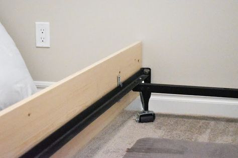 Diy Platform Bed, Bed Frame Design, Diy Bed Frame, Diy Headboard, Upholstered Bed Frame, Metal Bed, Metal Bed Frame, Spare Room, Diy Bed