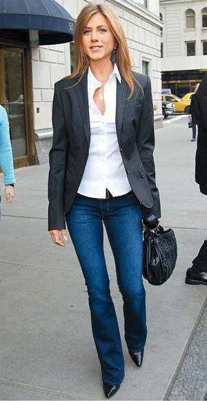 Cute outfit Casual Friday Outfit, Jennifer Aniston Style, Jenifer Aniston, Friday Outfit, Instyle Magazine, Mode Casual, Outfit Trends, Business Outfit, Celebrity Look