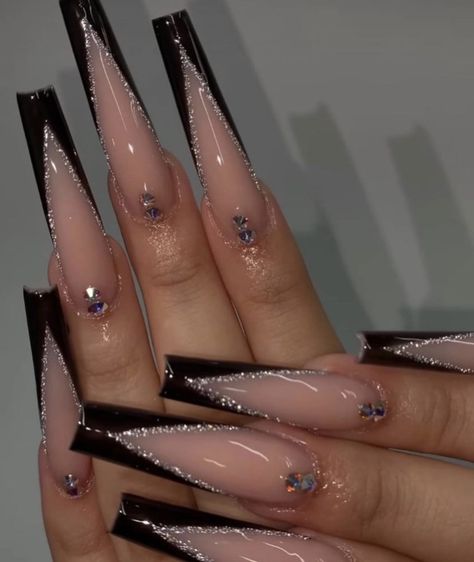 Long Coffin Acrylic Nails Black, Fancy Black Nails Classy, Red And Black Graduation Nails, Graduation Nails Acrylic Black, Black Birthday Nail Designs, Black V French Tip Nails, Square And Stiletto Nails Together, 2023 Graduation Nails, Black And Silver Nails Acrylic