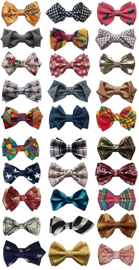 Colourfull bow ties for men Simpul Dasi, Sharp Dressed Man, Outfit Trends, Mens Bow Ties, Well Dressed Men, Suit And Tie, How To Make Bows, Bow Ties, Well Dressed