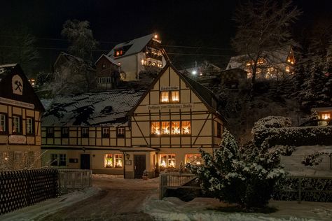 Pobershau Erzgebirge Advent 2005 Cold Season, Advent, Mario, Germany, Cabin, House Styles, Building, Christmas, Home Decor