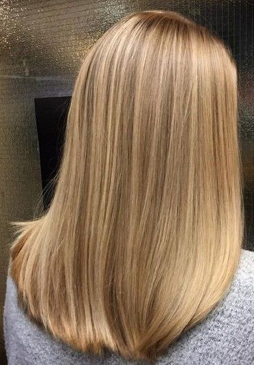 Highlights Blonde Hair Caramel, Short Ish Hair, Blonde Hilights, Honey Blonde Bob, Summer Blonde Hair, Honey Blonde Hair, Blonde Hair Inspiration, Blonde Hair Looks, Blonde Hair With Highlights