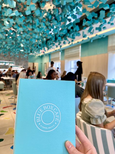 Tiffany And Co New York, Tiffany Blue Box Cafe, Blue Box Cafe Nyc, Tiffany Restaurant, Blue Box Cafe, Cafe Nyc, Catching Flights, Nyc Landmarks, Cafe New York