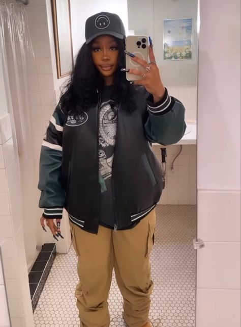 Sza Rares, Solana Rowe, Sza Singer, Scorpio Sign, Scorpio Woman, Gone Girl, Airport Outfit, Safe Space, Concert Outfit