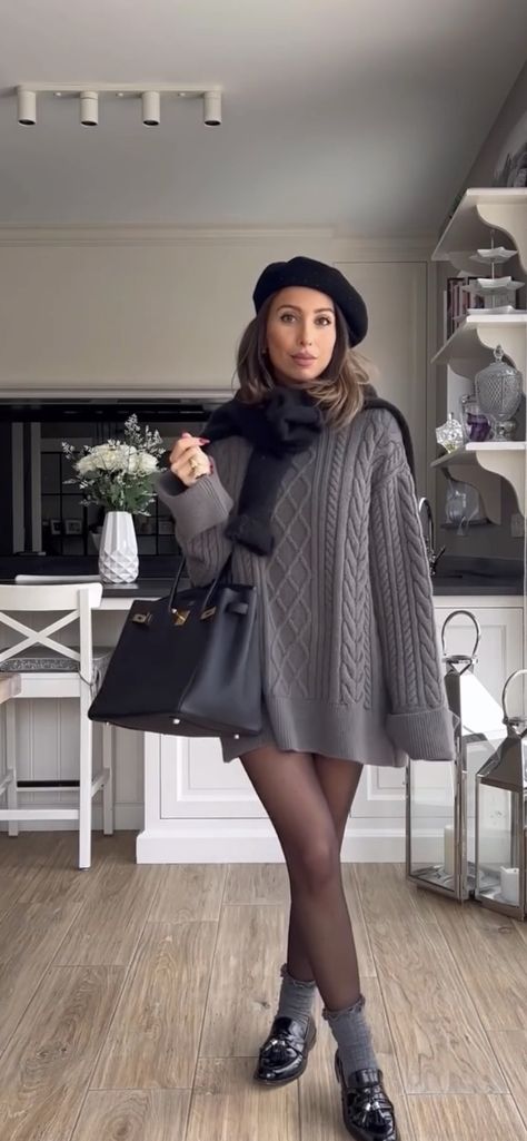 Dress Sweater Outfit, Dress With Loafers, Styling Sweaters, Beret Outfit, Varsity Sweater, Oxfords Shoes, Dress Loafers, Sweater Outfit, Dress Sweater