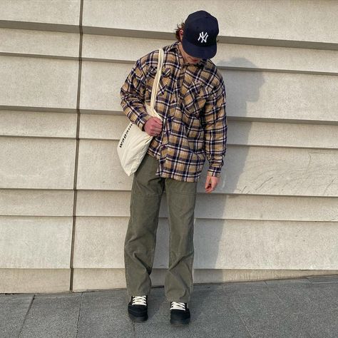 Vintage Streetwear Men Outfits, Streetwear Men Outfits Street Fashion, Vintage Streetwear Men, Flannel Streetwear, Affordable Streetwear, Flannel Outfits Men, Mens Streetwear Outfits, Birthday Pic, Flannel Style