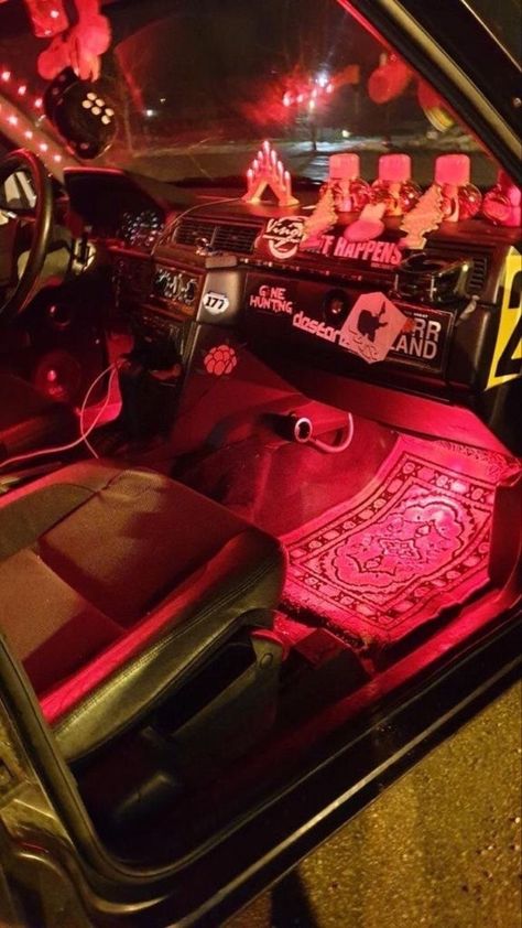 Trippy Car Interior, Car Decor Aesthetic Grunge, Cool Interior Car Ideas, Old Car Interior Aesthetic, Punk Car Decor, Vintage Car Decorations Interior, Pimped Out Car Interior, Black Car Interior Aesthetic, Interior Car Mods