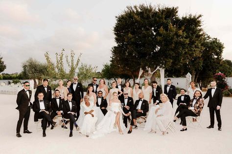 Large Group Wedding Photos, Large Wedding Party Photos, Huge Wedding Party Photos, Editorial Wedding Photography Bridal Party, Documentary Style Wedding Party Photos, Wedding Portraits Family, Documentary Style Bridal Party Photos, Wedding Photography List, Wedding Group Photos