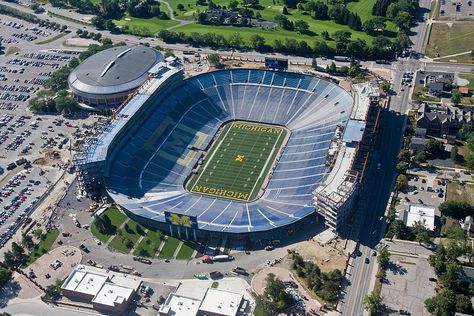 Michigan Stadium, Stadium Design, Sports Stadium, Football Stadium, Keep Growing, Football Stadiums, Youth Sports, Michigan Wolverines, College Football