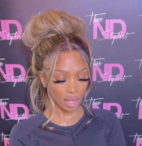 Messy Bun Wig, Blonde Chocolate, Wigs Brown, High Ponytail Hairstyles, Pretty Hair Color, Beautiful Hairstyles, High Ponytail, Hair Laid, High Ponytails