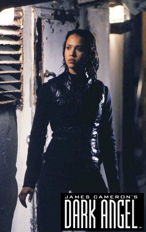 Dark Angel Tv Show, Dark Angel Jessica Alba, Angel Tv Show, Max Guevara, Dark Angel Tv Series, Tv Show Aesthetic, Young Jessica Alba, Carrie White, Angel Aesthetic