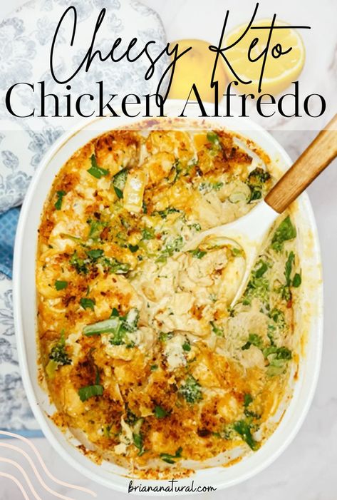 Have you ever heard of a keto chicken alfredo casserole recipe? How about a gluten free chicken alfredo casserole? Well this chicken alfredo bake recipe is both gluten free and keto friendly! Cheesy and smooth with a bit of crunch from the fried onions and blanched broccoli.. what more could you ask for?! Gluten Free Chicken Casserole Recipes, Chicken Brocolli Alfredo, Gluten Free Chicken Alfredo, Keto Chicken Alfredo Casserole, Gluten Free Chicken Casserole, Chicken Alfredo Bake Recipe, Keto Chicken Alfredo, Homemade Chicken Alfredo, Alfredo Casserole