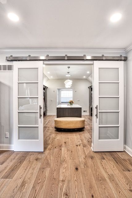 Walk In Closet Door Ideas, Closet Door Ideas Diy, Door Ideas Bedroom, Sliding Closet Door Ideas, Walk In Closet Door, Bedroom Closet Door Ideas, Closet Door Options, Closet Doors Ideas, Louvered Closet Doors