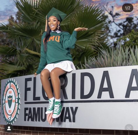 Famu College Aesthetic, Hbcu Graduation Pictures Photo Ideas, Famu Graduation Pictures, Hbcu Graduation Pictures, Grad Picture Ideas, College Pictures, Senior Szn, College Graduation Pictures Poses, College Graduation Pictures