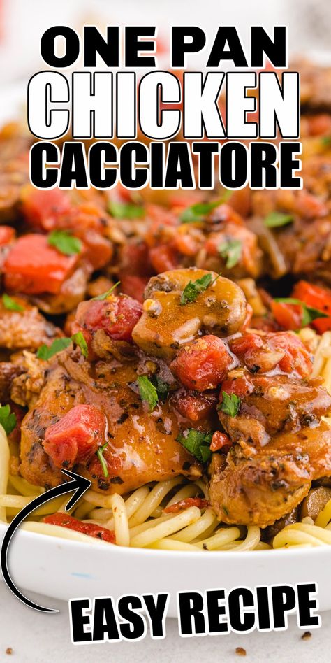 Chicken Cachetori Recipe, Turkey Casseroles, Chicken Cacciatore Easy, Cacciatore Recipes, Chicken Cacciatore Recipe, Recipes With Chicken And Peppers, Skillet Dishes, Red Wine Sauce, Chicken Cacciatore