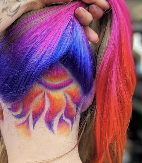 Undercut Hair Designs, Music Festival Hair, Undercut Hair, Hair Rainbow, Summer Music Festival, Undercut Long Hair, Shaved Hair Designs, Hair Tattoo, Hair Undercut