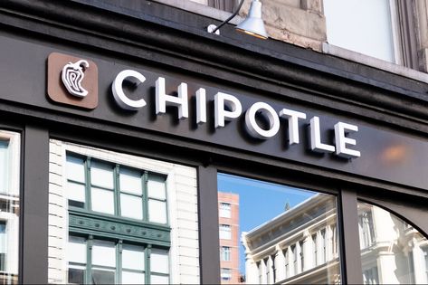 Want to Get Your Name Out There With Zero Budget? Do What Chipotle Did. Chipotle Restaurant, Zero Budget, Family Consumer Science, Artichoke Pizza, Chipotle Mexican Grill, Ibs Diet, Whole 30 Diet, Exterior Facade, Mexican Grill