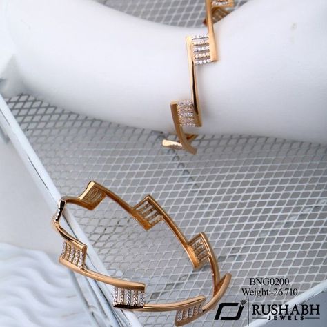 https://www.youtube.com/watch?v=lOs7zEQhRKk&t=34s Bangle Design Gold, Bangle Designs Gold, Bangles Design Gold, Gold Bangle Design, Antique Gold Bangles, Dubai Gold Bangles, Rose Gold Bangles, Plain Gold Bangles, Silver Bracelet Designs