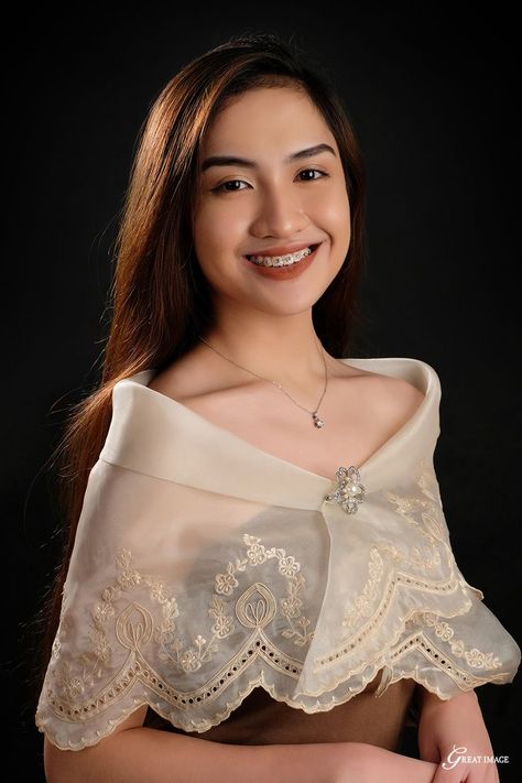 Graduation Creative Shot Ideas Philippines, Creative Shot For Graduation Outfits, Creative Shot For Graduation Studio, Outfit For Graduation, Creative Shot For Graduation, Graduation Pictorial, Graduation Pictures Outfits, Modern Filipiniana Gown, Graduation Attire