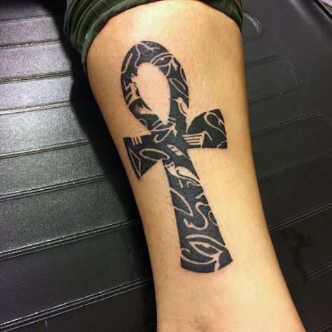 50 Ankh Tattoo Designs For Men - Ancient Egyptian Hieroglyphics Cross Tattoo Meaning, Ankh Tattoo, Tatuagem Masculina Pequena, Cross Tattoos, Skeleton Hand Tattoo, Tattoo For Son, Egyptian Tattoo, Symbol Tattoos, Tattoo Designs And Meanings