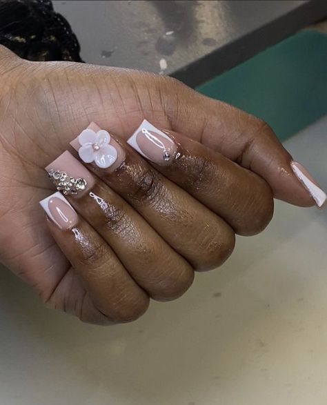 Short Nails For Black Women, Nails For Black Women, Short Nail Inspo, 3d Nail Designs, 4a Natural Hair, 3d Flower Nails, Acrylic Nail Set, Gel Acrylic Nails, Hard Nails