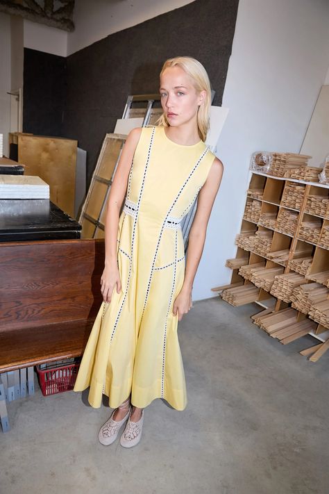 Tanya Taylor Spring 2025 Ready-to-Wear Fashion Show | Vogue Vestidos Maxi, Princess Sleeves, Tailored Dresses, Tanya Taylor, Fashion Illustration Dresses, Resort Dresses, Butter Yellow, Tennis Dress, Shades Of Yellow