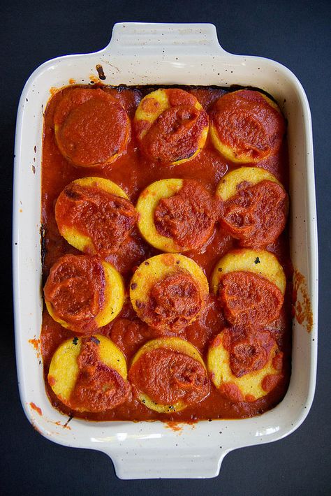 Crispy Baked Polenta with Smoky Tomato Sauce and Pesto Drizzle 1pan Meals, Baked Polenta Recipes, Minimalist Recipes, Polenta Dishes, Legend Of Zorro, The Legend Of Zorro, Simple Sides, Baked Polenta, Italian Feast