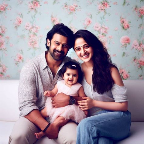 Prabhas And Anushka Shetty, Prabas Anushka, Prabhas Family, Anushka Pics, Hazel Hair, Prabhas And Anushka, Prabhas Actor, Wallpaper Photo Hd, Profile Picture Images