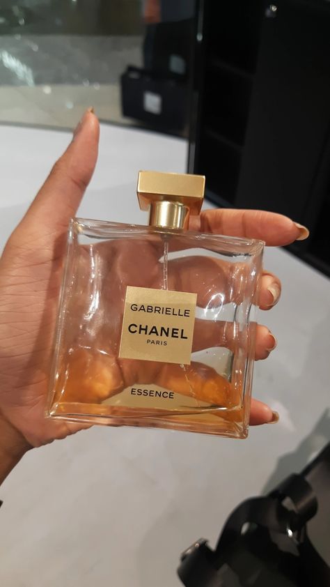 Tuberose Perfume, Food Doctor, Chanel Gabrielle, Chanel Fragrance, Fragrances Perfume Woman, Makeup And Beauty Blog, Perfume Collection Fragrance, Chanel Perfume, Gabrielle Chanel