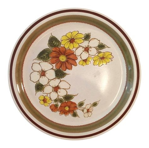 1970s 70's Country Mist Stoneware Serving Platter on Chairish.com 70s Country Aesthetic, Retro Dinnerware, Sunny House, Crystal Glassware Antiques, Gothic Dollhouse, Vintage Christmas Toys, Retro Dishes, Vintage Dishware, Old Plates