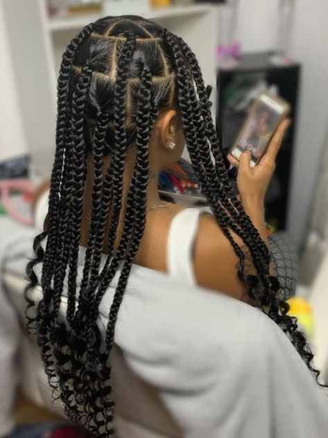 Chunky Short Braids, Big Knotless Box Braids With Curls At The End, Braids For Black Women Short Styles, Large Box Braids Side Part, Braids And Knotless In The Back, Large Knotless Styles, Coi Leray Braids Parting, Thick Braids With Curls, Braids For Preteens Black