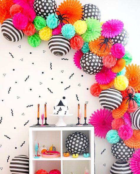 Kailo Chic® Kara Whitten on Instagram: “If you want to try something other than balloons for your Halloween party, why not try making a paper fan and lantern arch instead! This…” Hanging Paper Lanterns, Paper Fan, Kids Party Supplies, Halloween Party Themes, Paper Lantern, Neon Party, Paper Fans, Easter Crafts For Kids, Retro Halloween