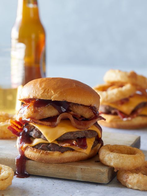 Bacon Western Double Cheeseburger Onion Ring Burger, Bbq Bacon Burger, Western Burgers, Vegetarian Patty, Caramelized Peaches, Spoon Fork Bacon, Best Burger Recipe, Double Cheeseburger, Apple Slaw