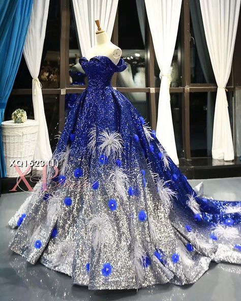 Cinderella Quinceanera Dress, Dress Pengantin, Lavender Quinceanera Dresses, Prom Dresses Off The Shoulder, Prom Dress With Train, Vintage Ball Gowns, Dresses Off The Shoulder, Ombre Prom Dresses, Floral Prom Dresses