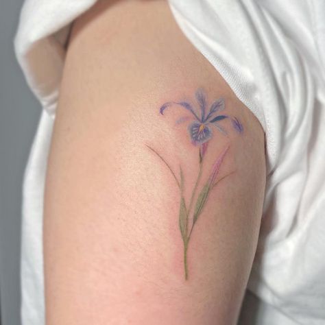 Flower Tattoos Colour, Colorful Hip Tattoo, Colorful Dainty Tattoos, Pastel Flower Tattoo, Small Coloured Tattoos, Fine Line Color Tattoo, Color Ink Tattoos, Colour Flower Tattoo, Purple Tattoo Ideas