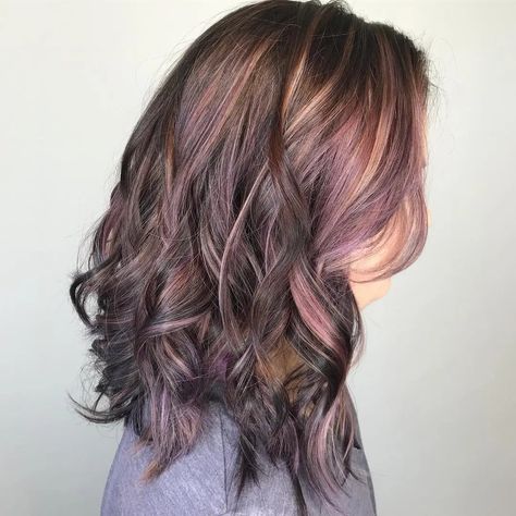 Brown And Purple Hair, Best Purple Hair Dye, Very Easy Makeup, Color Stripping Hair, Purple Hair Ideas, Purple Brown Hair, Purple Hair Highlights, Purple Streaks, Purple Ombre Hair